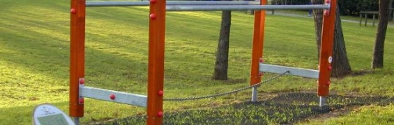 Trail and fitness equipment at Westbourne Green, parallel bars